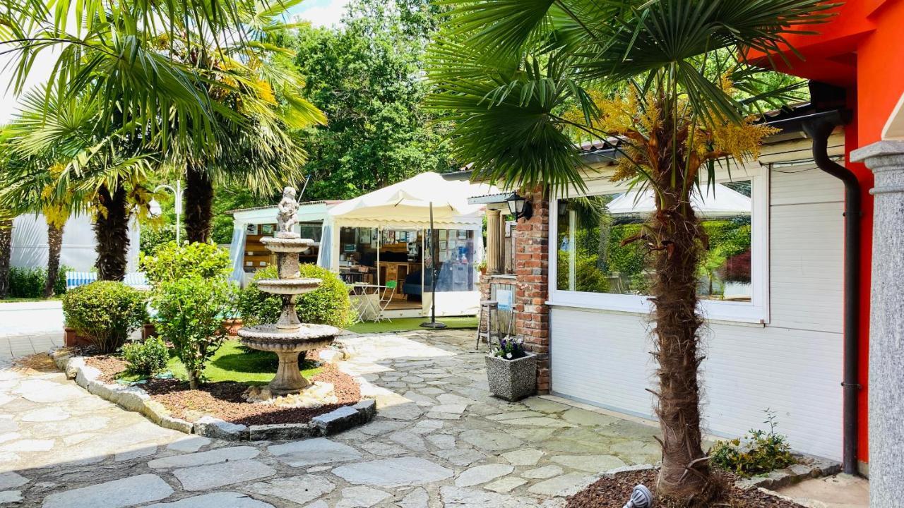 B&B Villa Botto Cossato Exterior foto