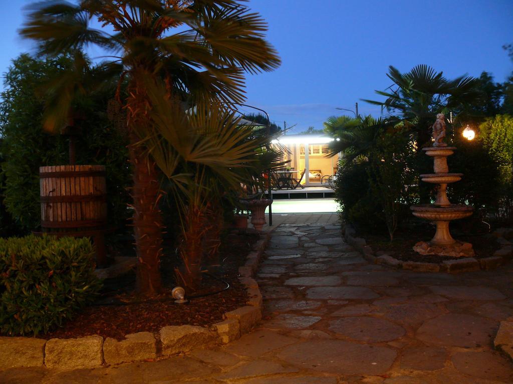 B&B Villa Botto Cossato Exterior foto